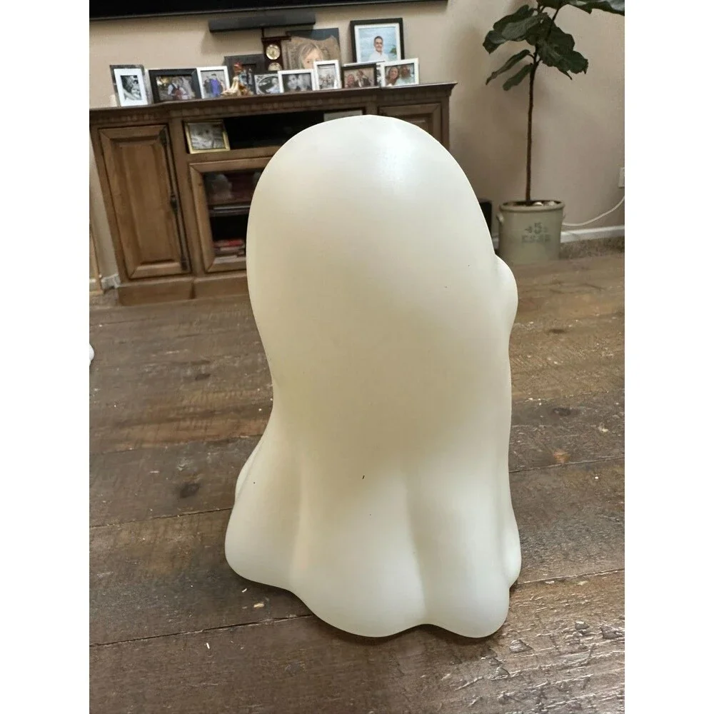 Viral DG Bubble Ghost Halloween Decor Pink Bubblegum Eyes Closed 8